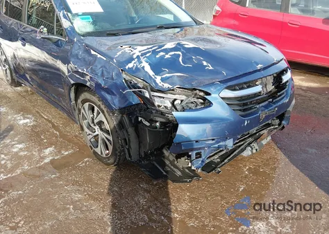 2021 Subaru Legacy Premium z USA, uszkodzony, nr VIN 4S3BWAF62M3011563